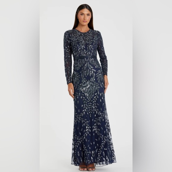 NWT | Mac Duggal 6023 Midnight Long Sleeve Neckline Embellished Gown Size 6 - Picture 1 of 11